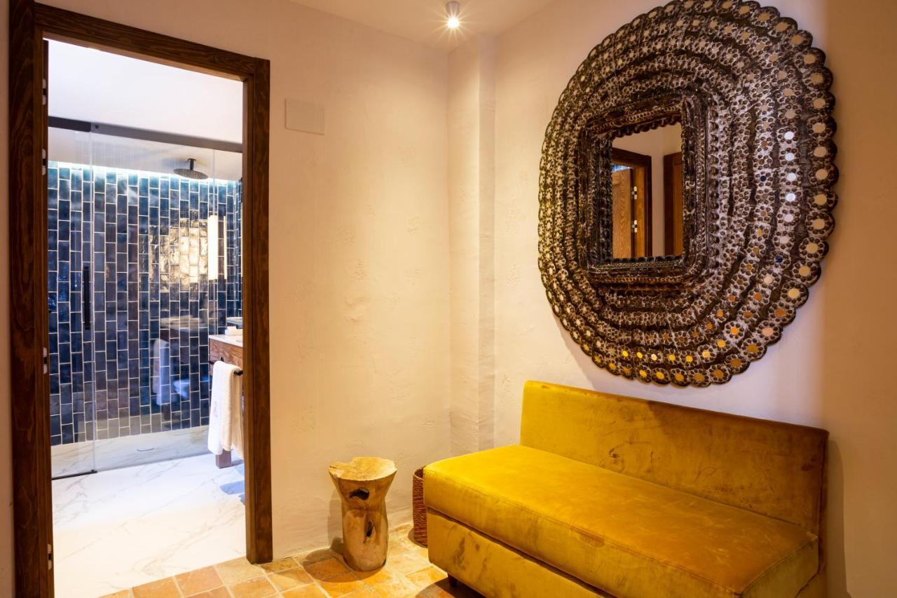 Hotel La Torre Del Canonigo - Small Luxury Hotels Ибиса Екстериор снимка