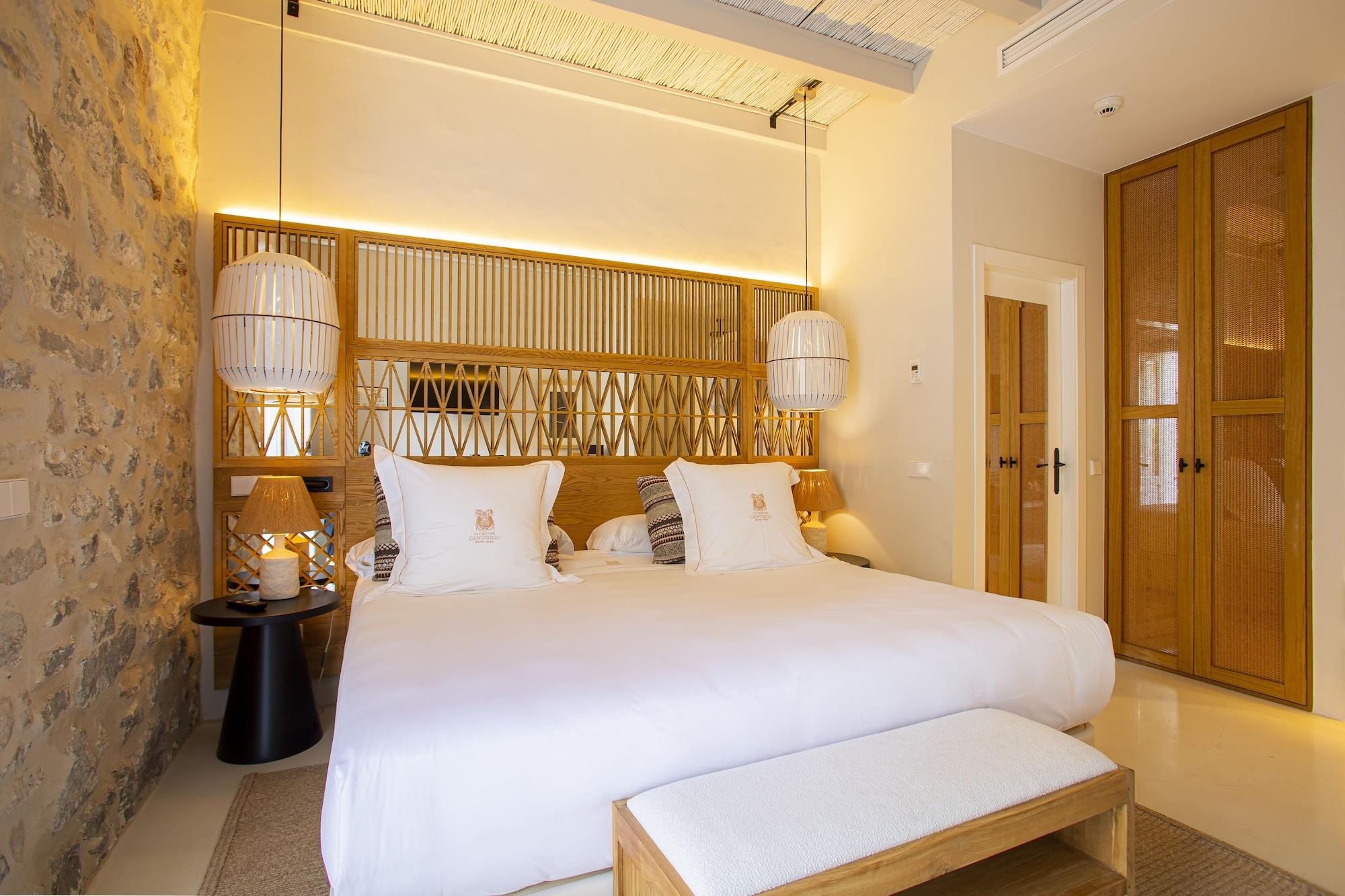Hotel La Torre Del Canonigo - Small Luxury Hotels Ибиса Екстериор снимка